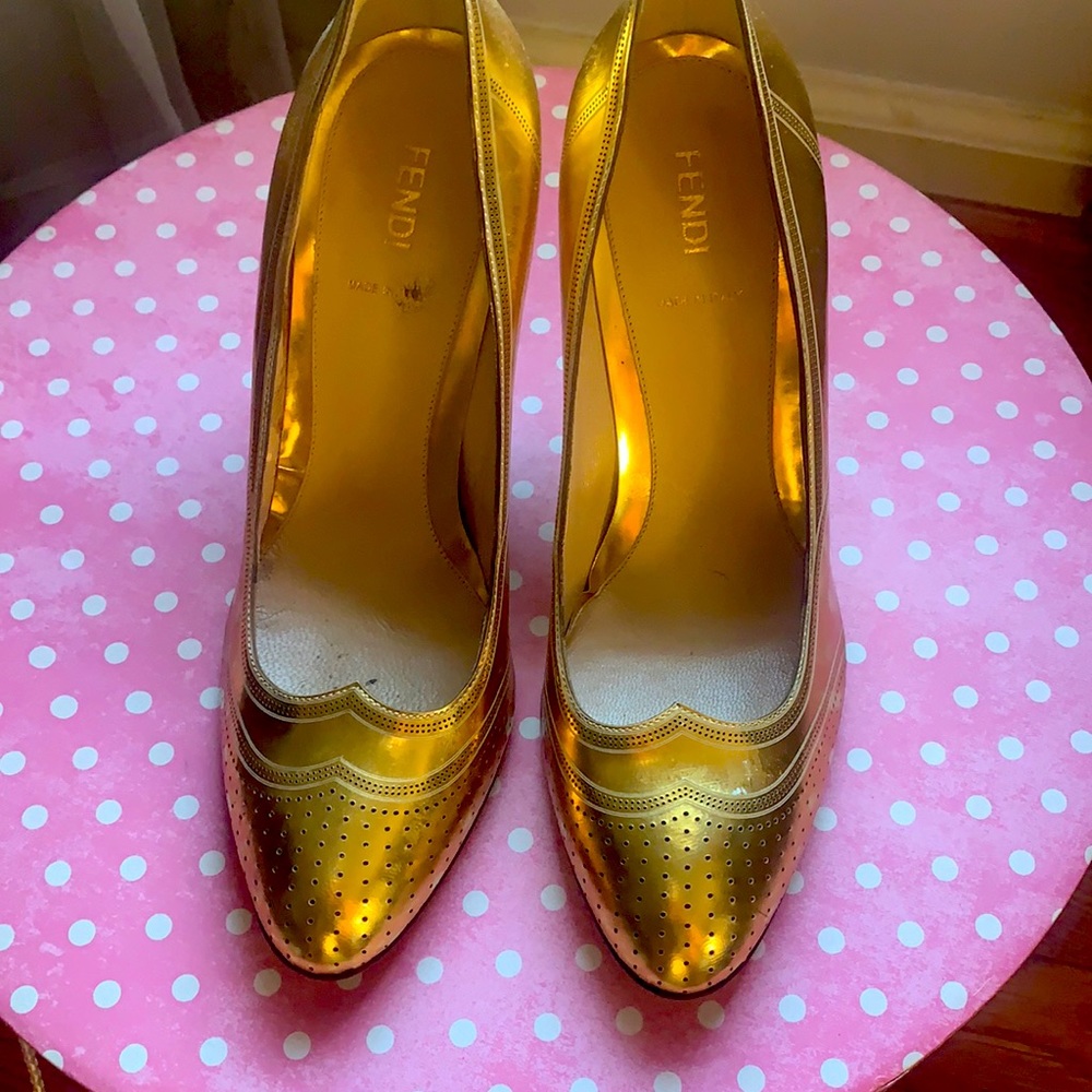 Fendi 4” high heels